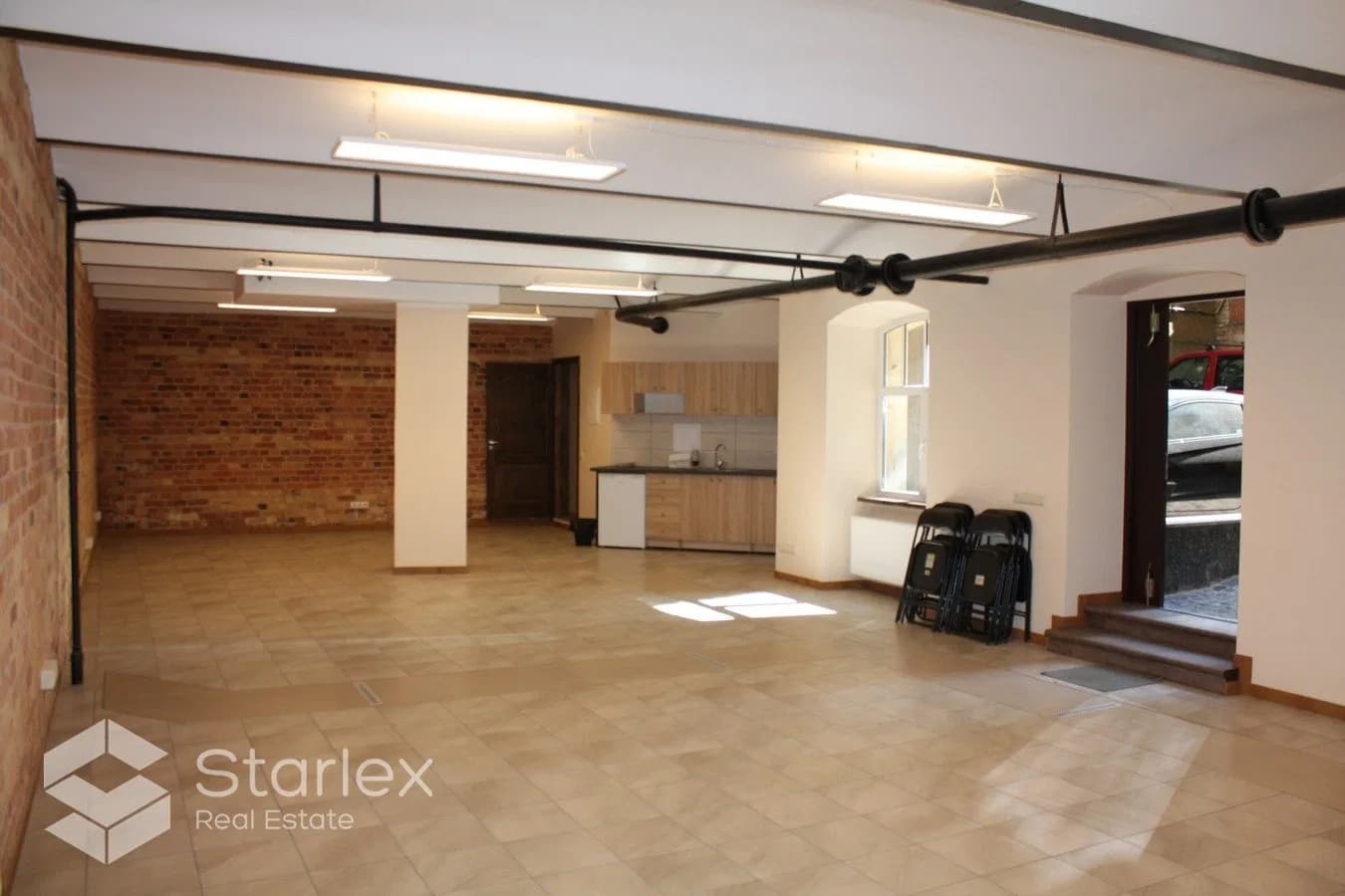 An office with exposed brick walls 4