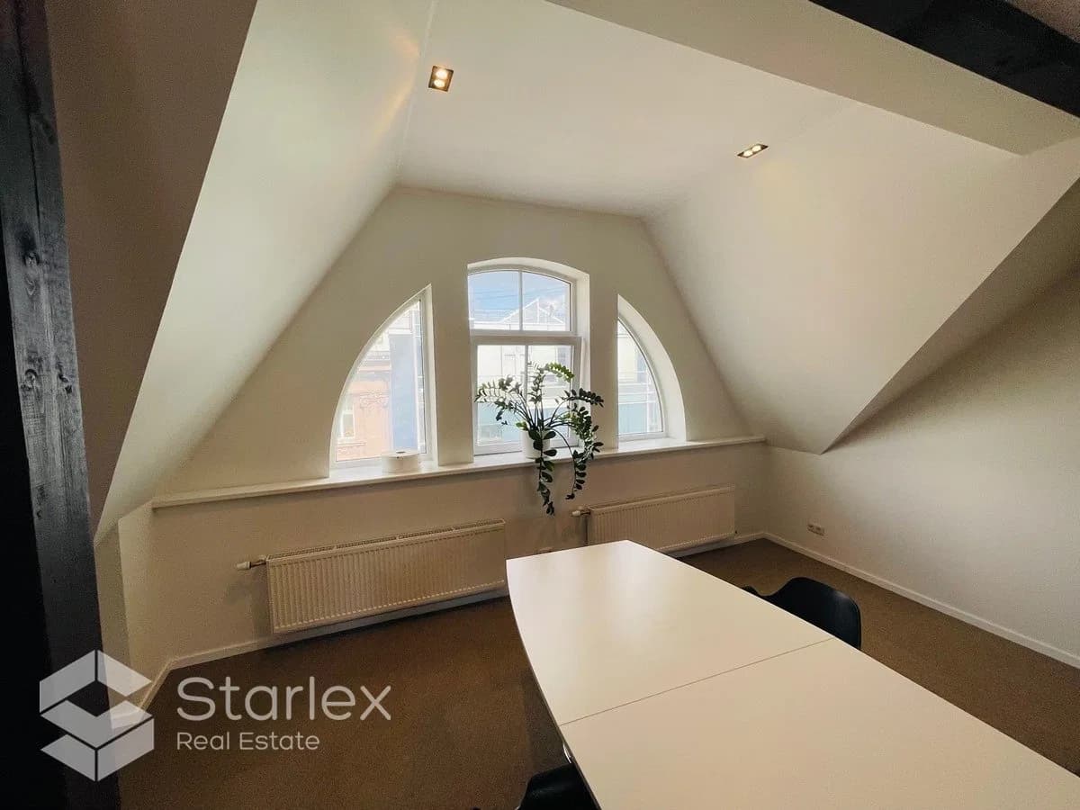 Cozy and bright attic office in the center of Riga 4