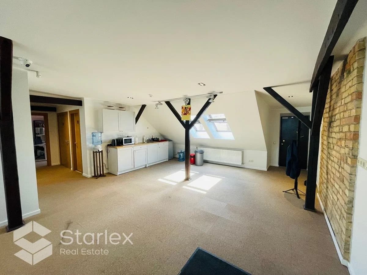 Cozy and bright attic office in the center of Riga 5