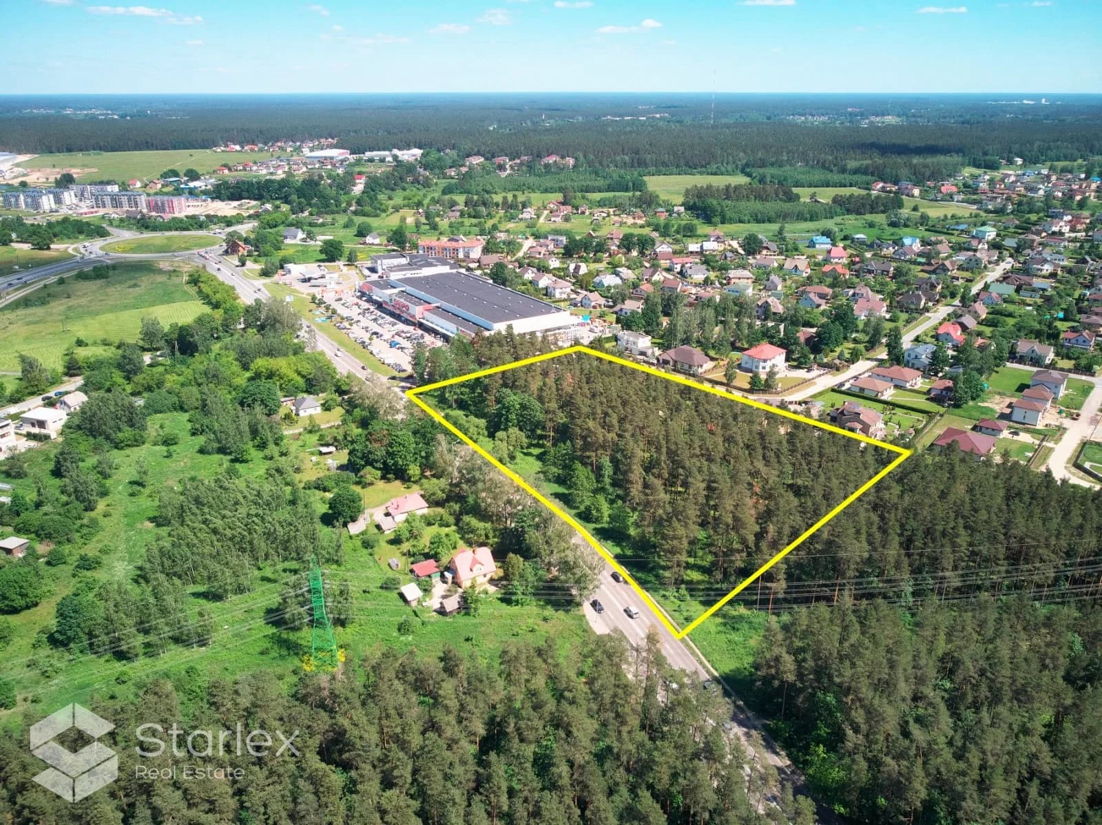 1.74 ha zemes gabals Lubānas ielas pirmajā līnijā