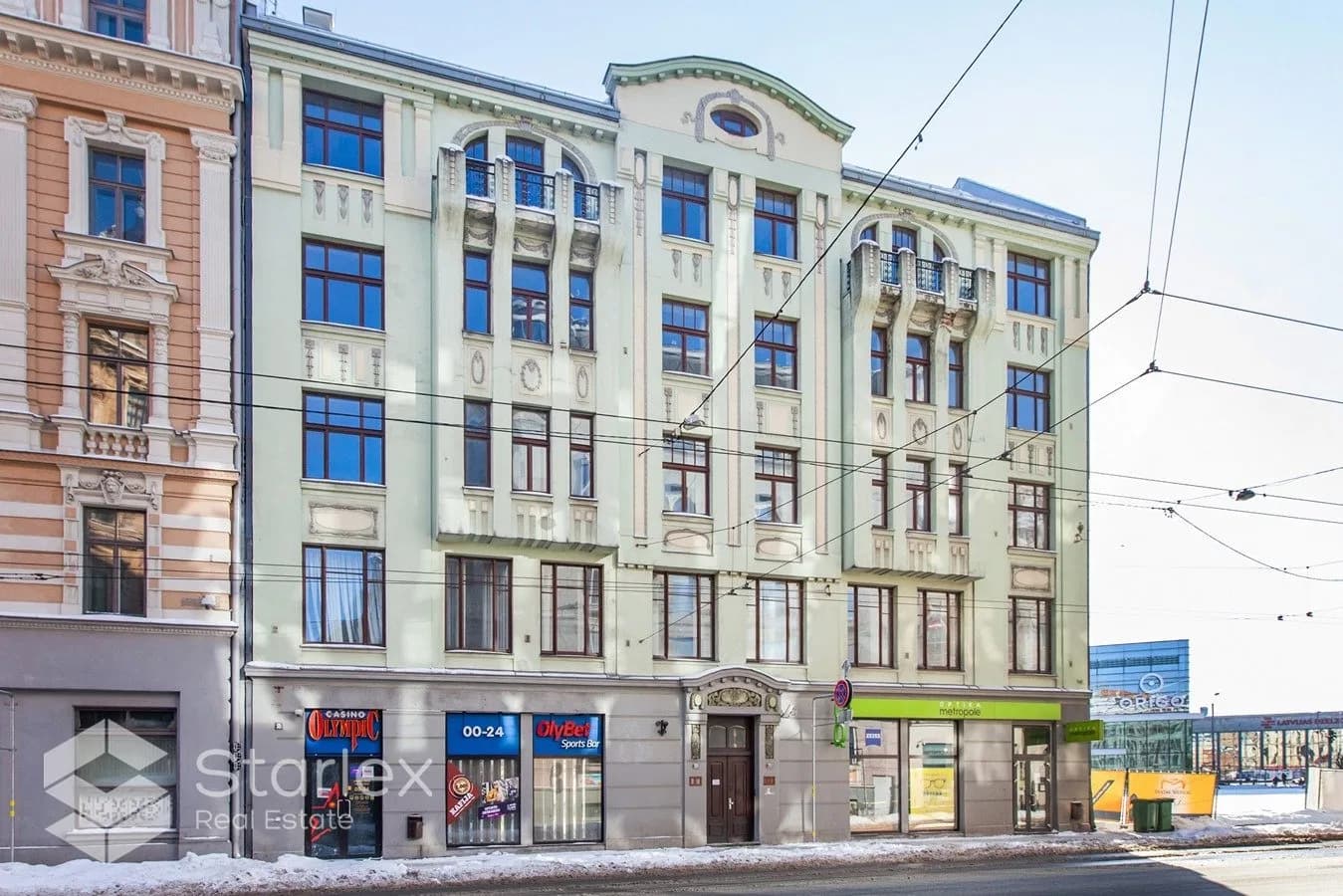 Commercial premises for trade, salon near T/C ''Origo''