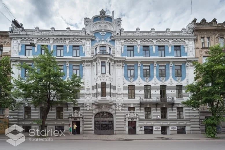 Birojs Rīgas klusajā centrā jūgendstila pērlē, Elizabetes ielā 10B