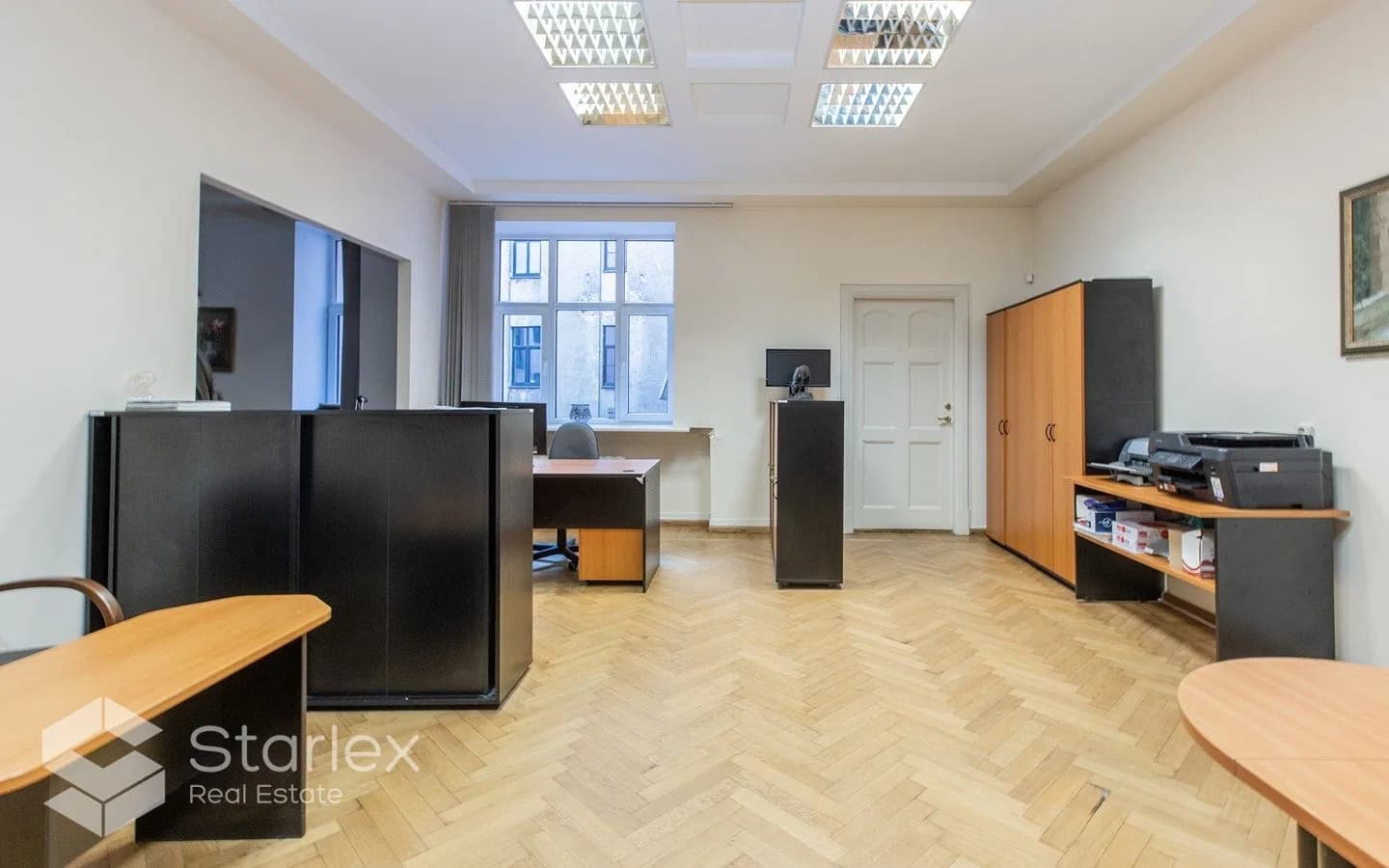 Mēbelēts birojs Rīgas centrā 2