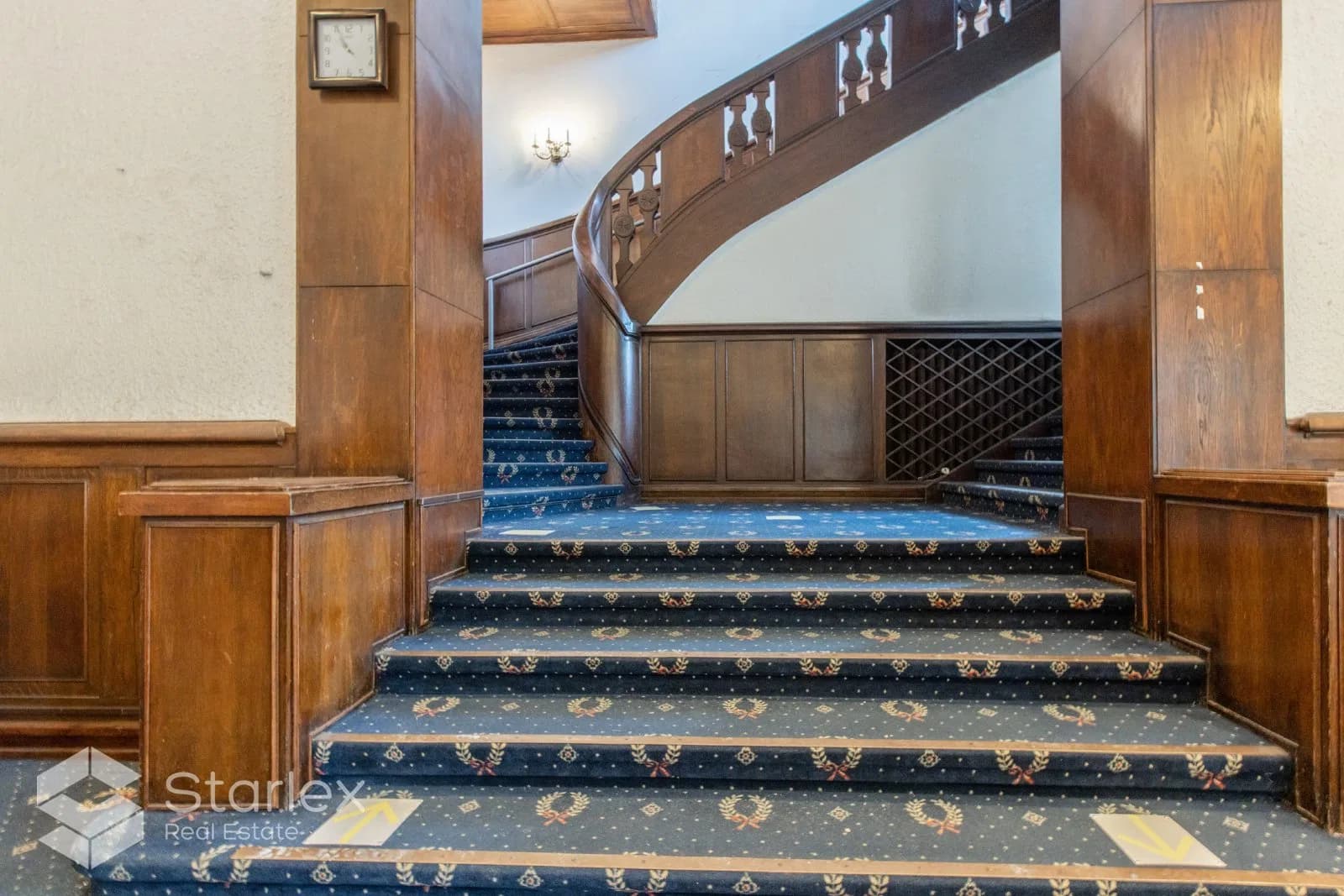 Property in an exclusive location, in the center of Riga – Raina Boulevard 7 5