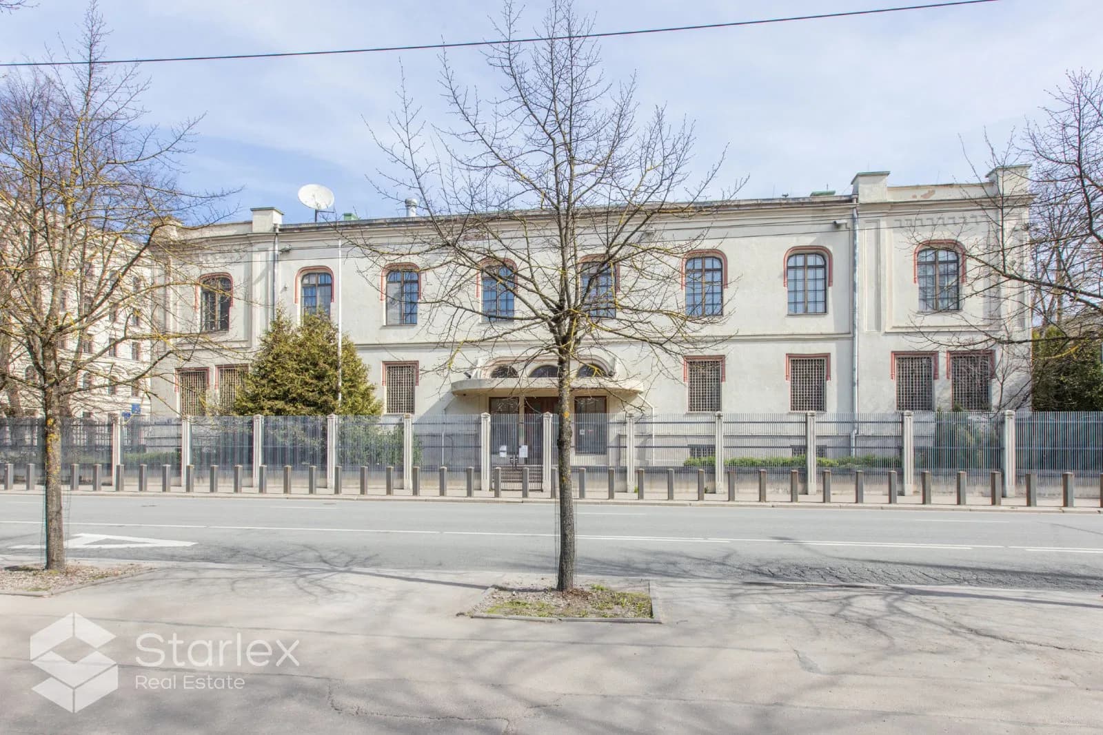 Property in an exclusive location, in the center of Riga – Raina Boulevard 7