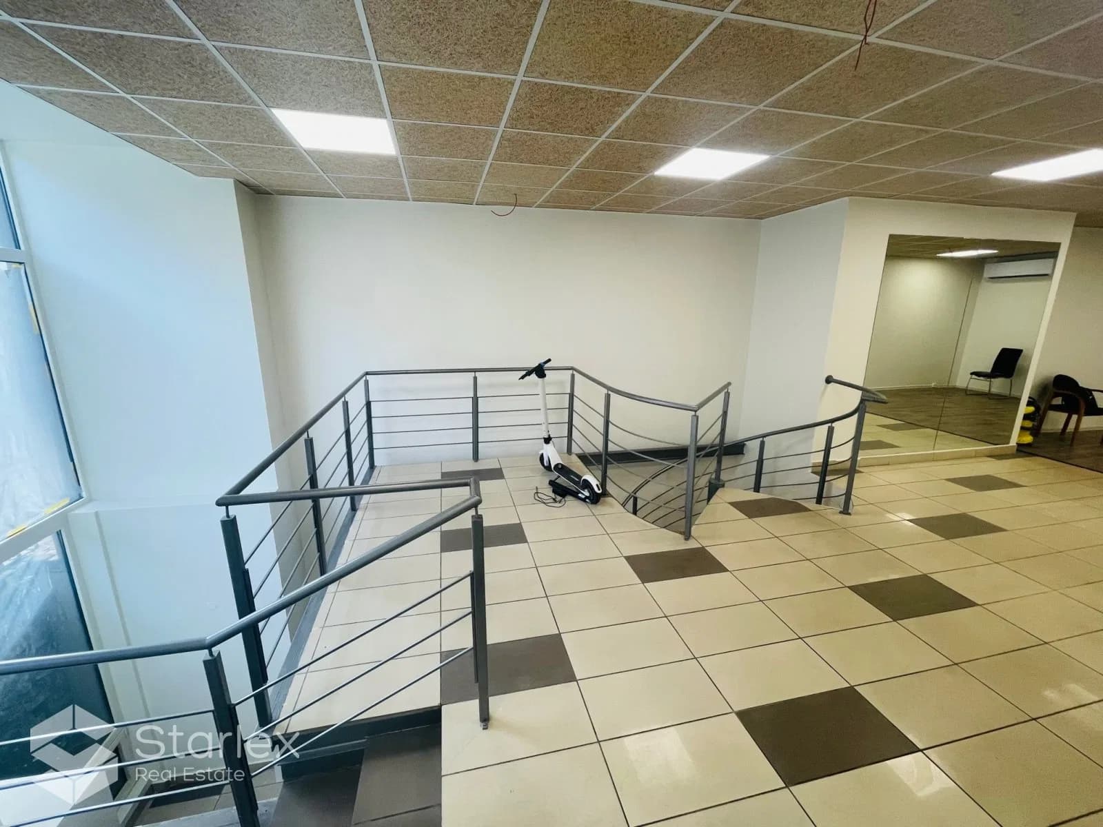 Plašas komerctelpas divos līmeņos Rīgas centrā pretī Vidzemes tirgum 5