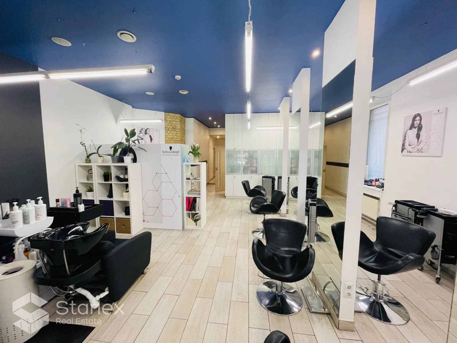 Premises suitable for a hairdresser/beauty salon 2