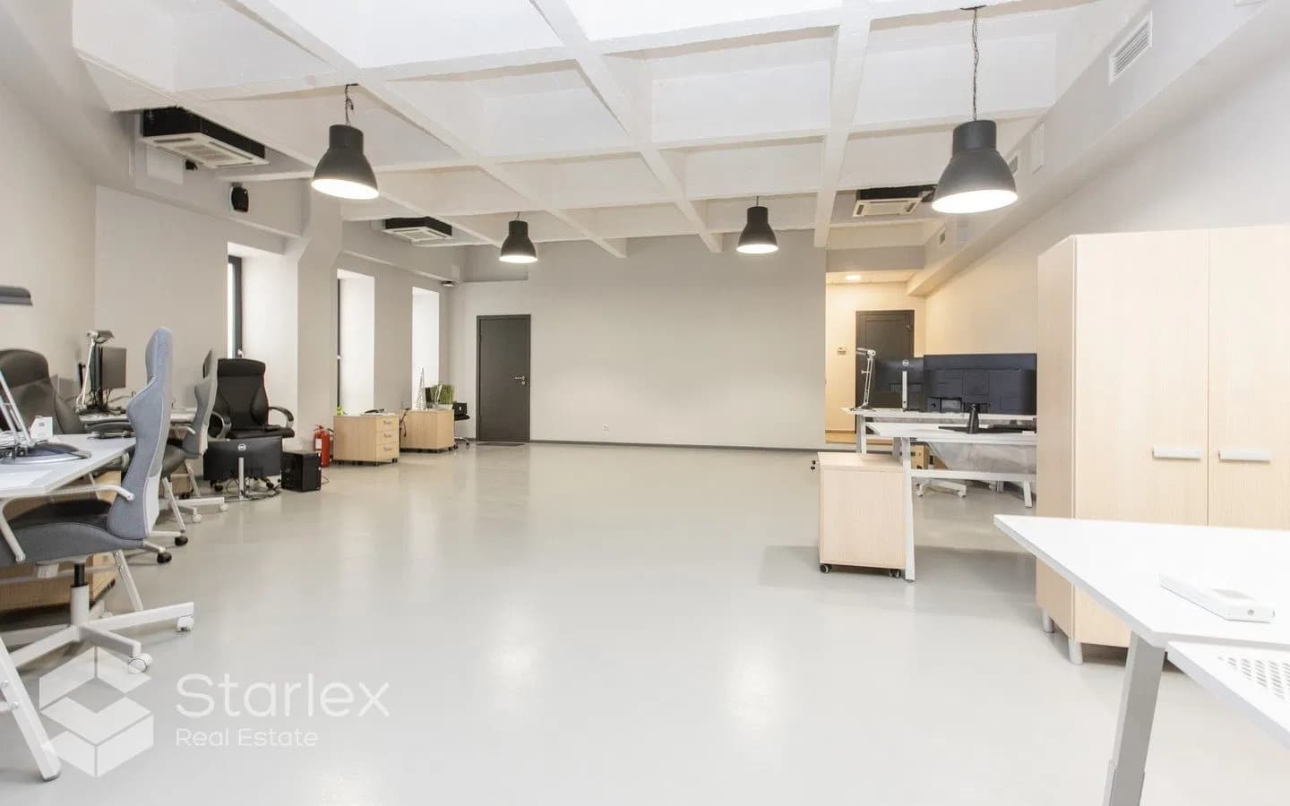 High-end office in a renovated building in the center of Riga 4