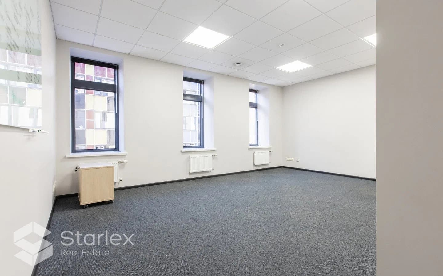 High-end office in a renovated building in the center of Riga