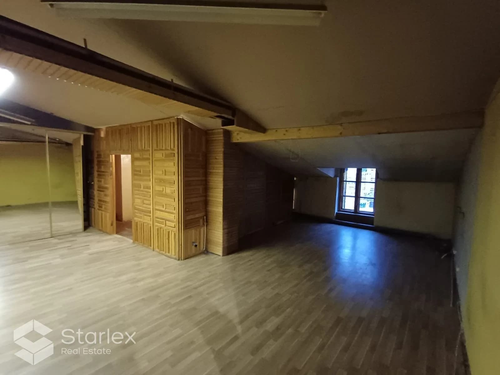 Noliktava centrā 3