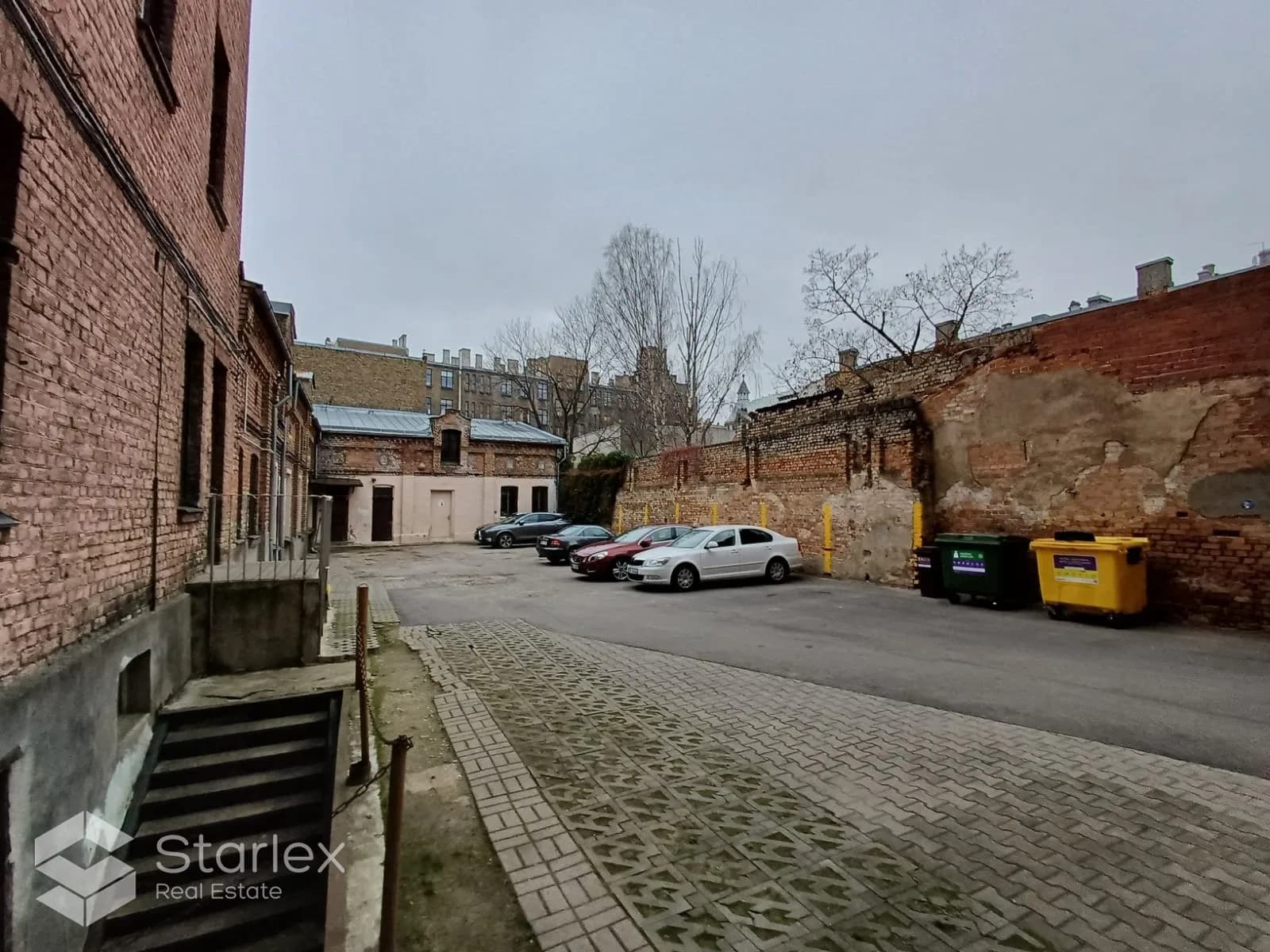 Noliktava centrā