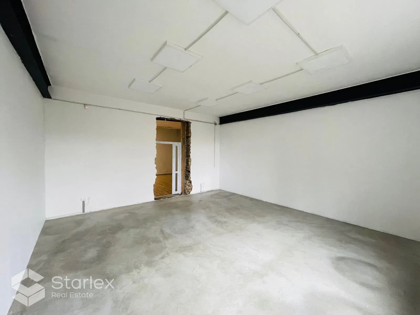 Office in the center of Riga with free parking 3