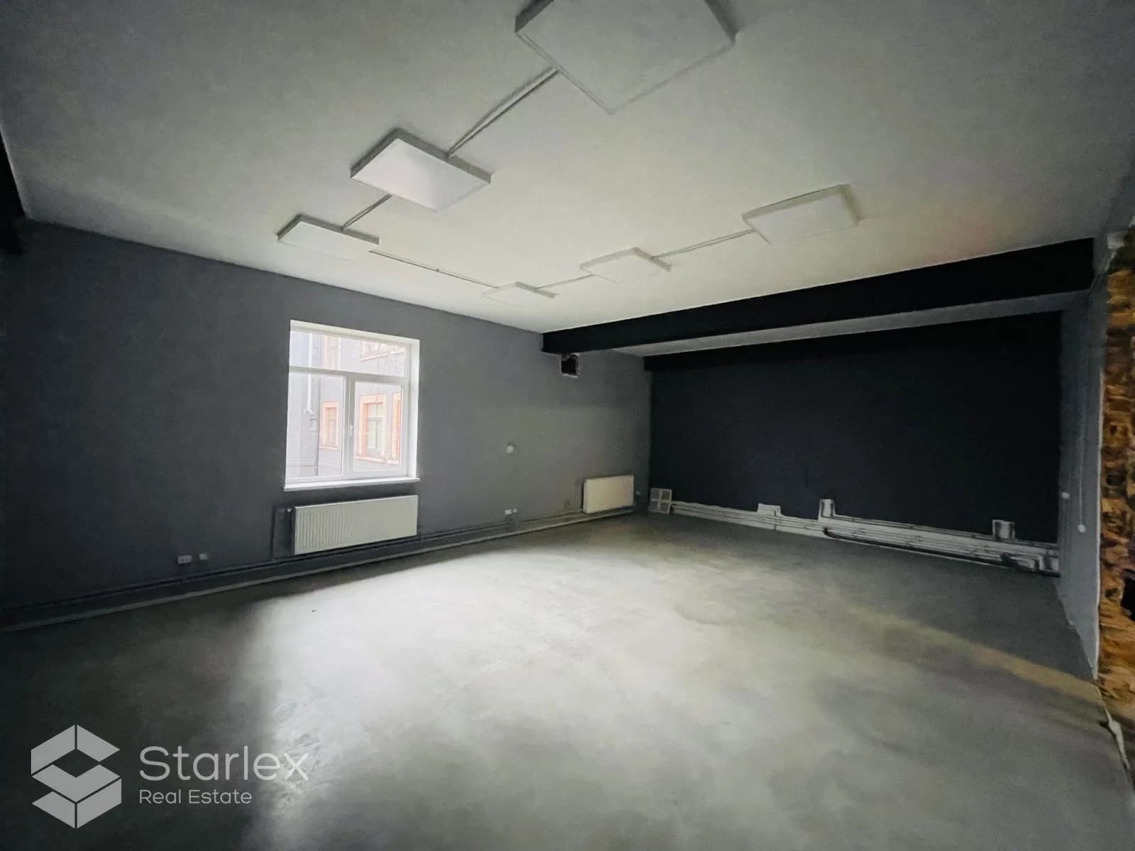 Office suitable for beauty care in the center of Riga with free parking 2
