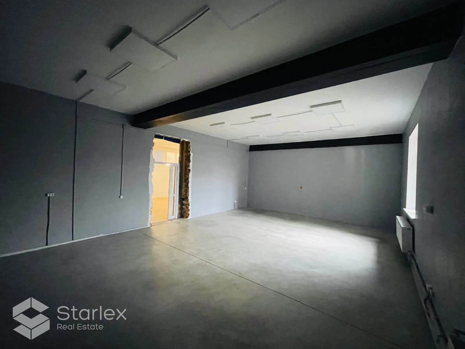 Office suitable for beauty care in the center of Riga with free parking 5