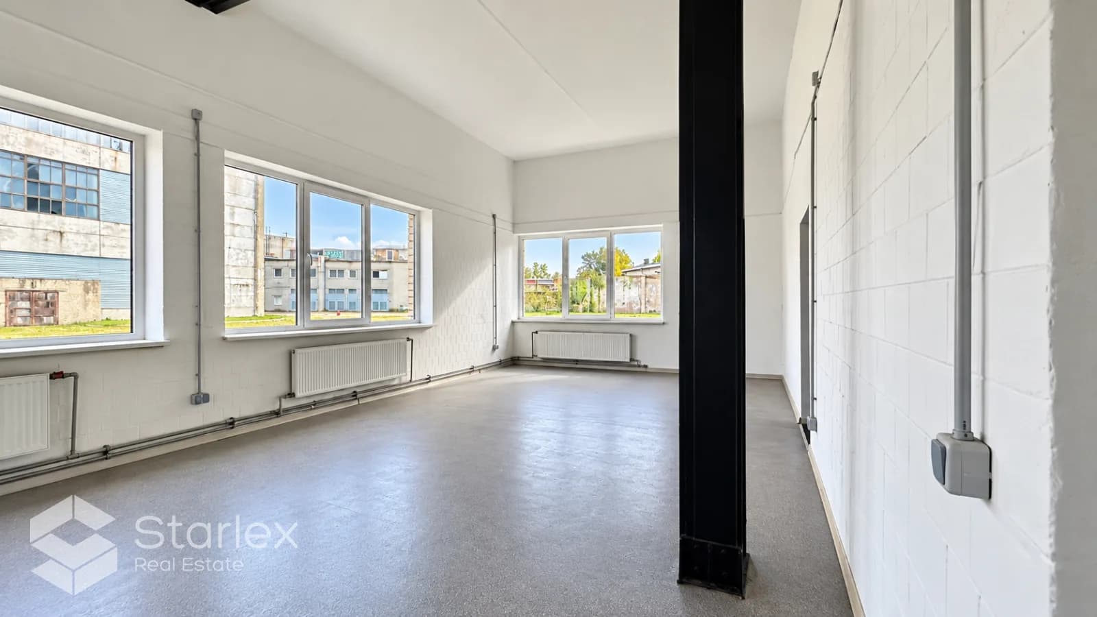 Spacious commercial premises with versatile use options 4