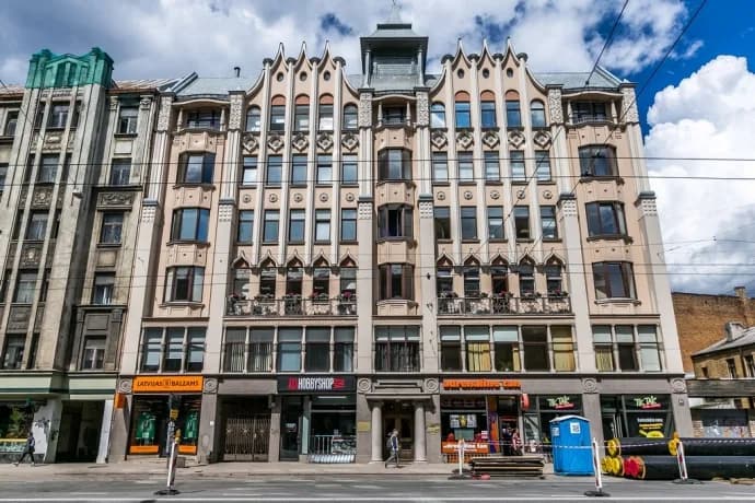 Office with a sink in the center of Riga near Vidzeme Market