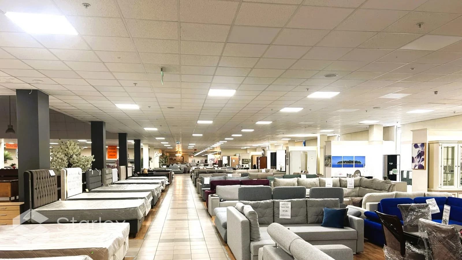 Mēbeļu namā iznomā telpas ar garantēto mērķtirgu ap 10 000 cilvēku dienā