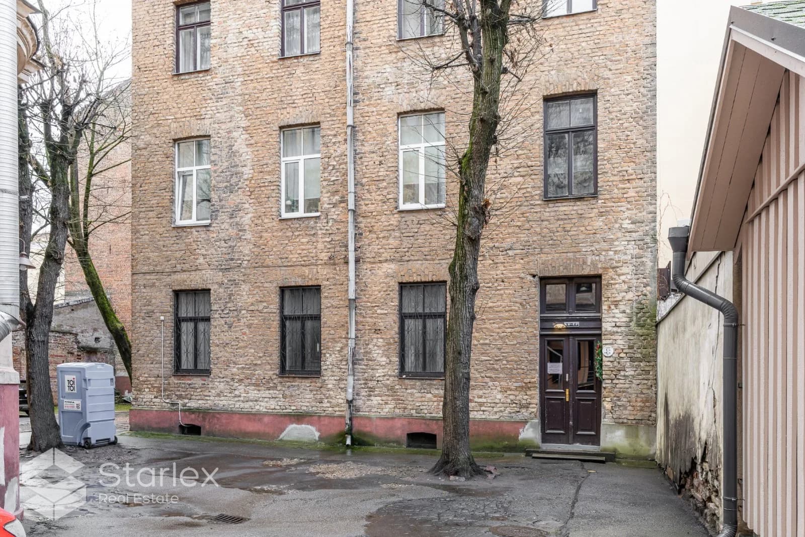 Dzīvoklis klusaja centrā