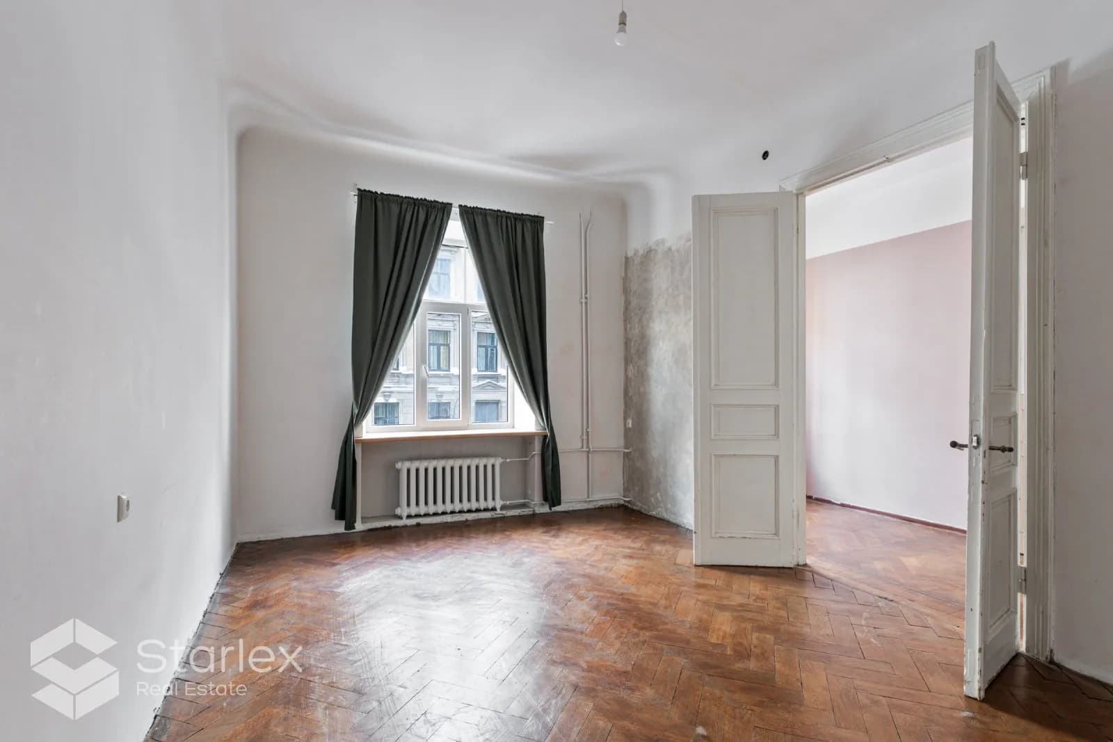 3-room apartment on Ģertrūdes Street with a bay window and historical charm