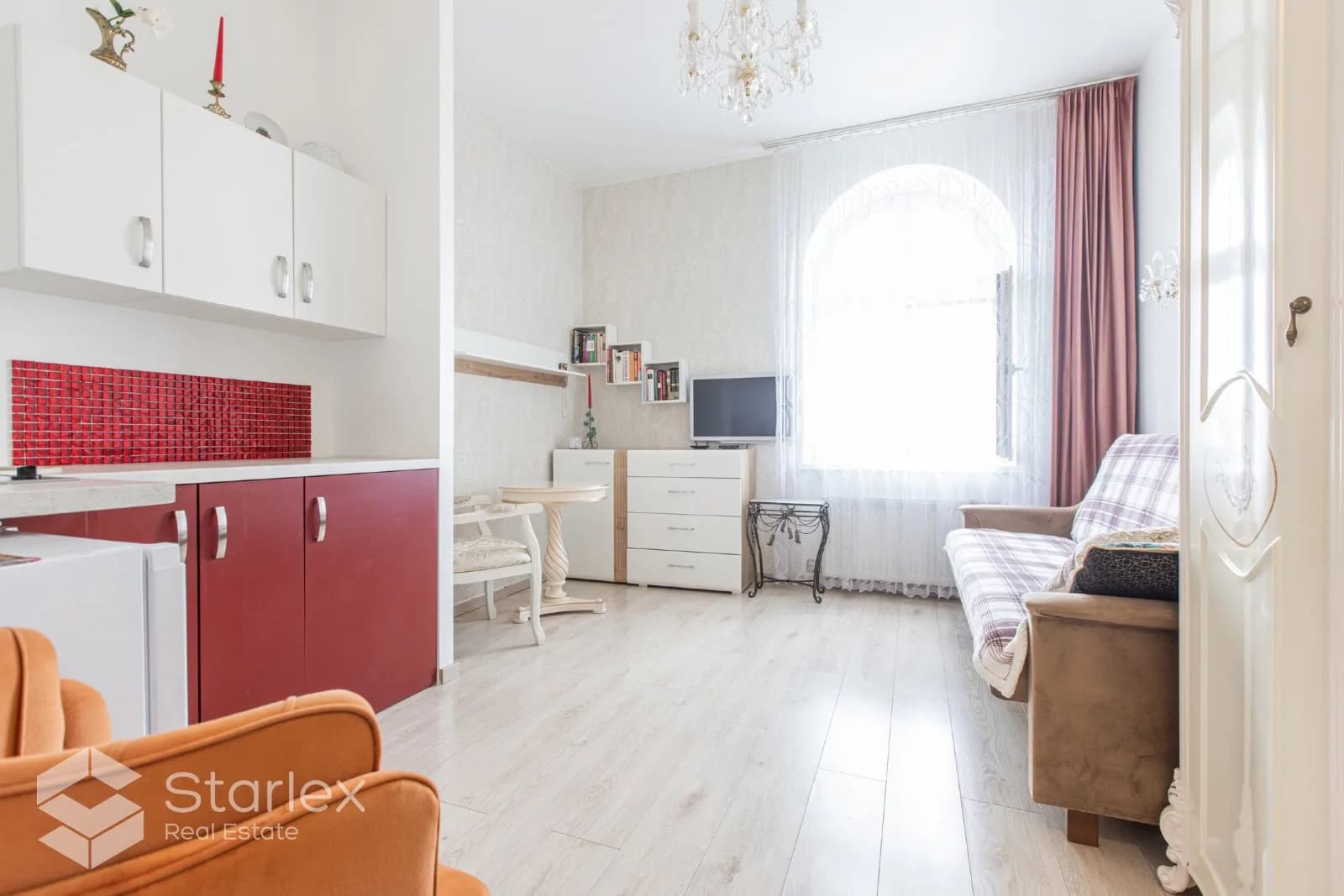 1-istabas studio tipa dzīvoklis pašā Rīgas centrā