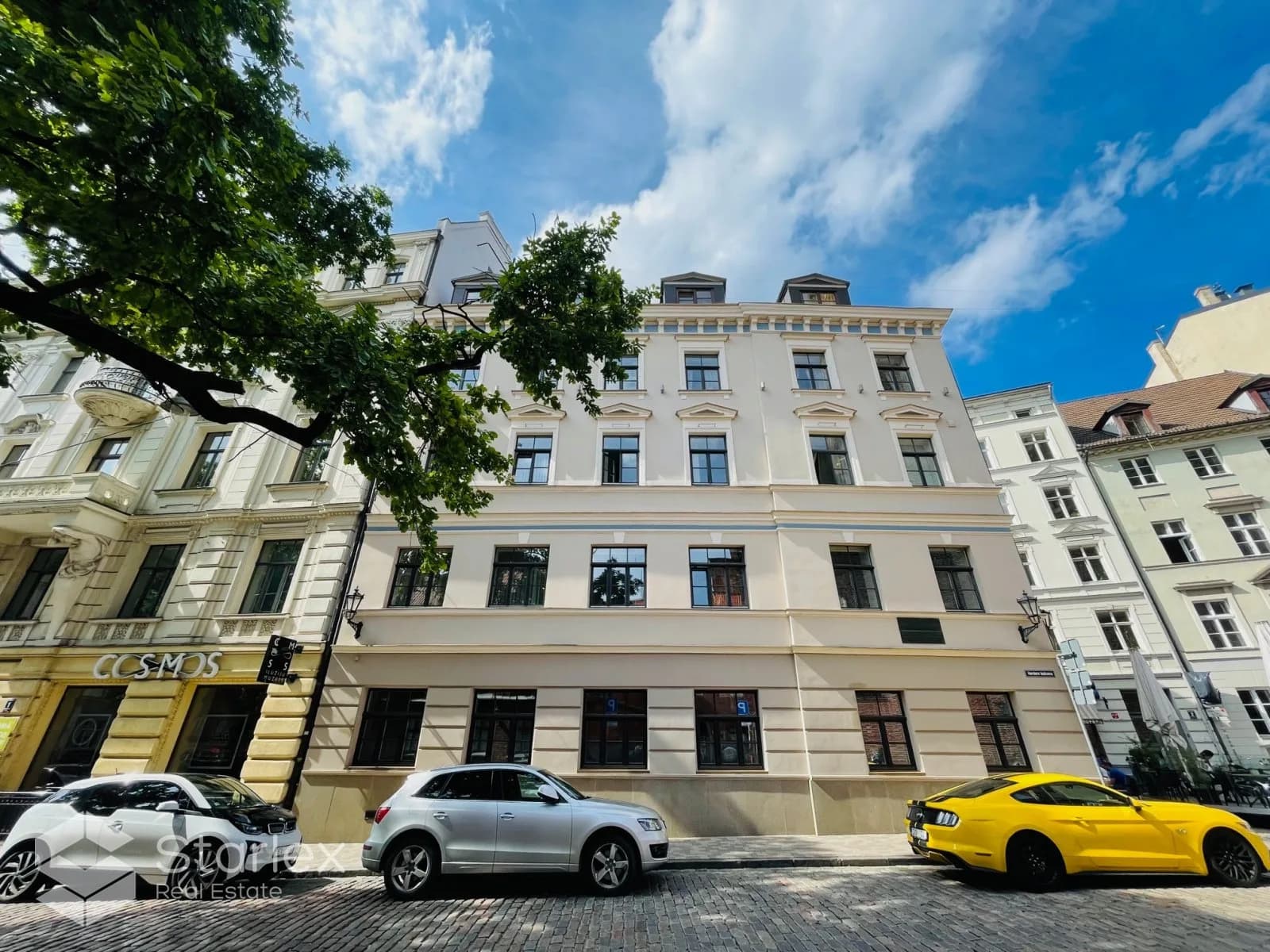 Birojs Vecrīgā pie Doma baznīcas